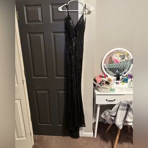 Black dress, size small, from shein, backless